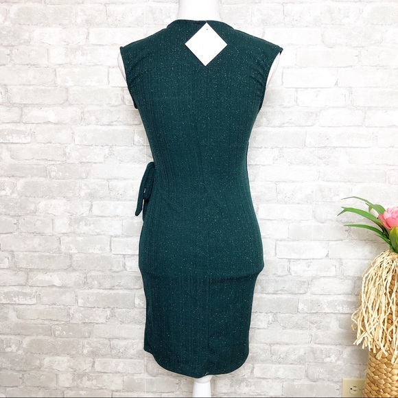 Green Glittery V-Neck Sleeveless Fitted Mini Dress Medium - Picture 4 of 11